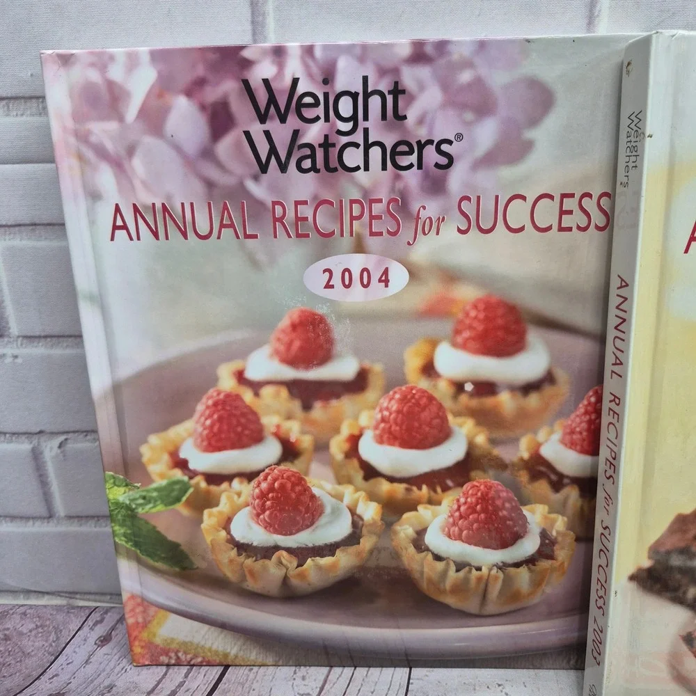 Weight Watchers Cookbooks Lot of 7~ Points Annual Recipes Desserts